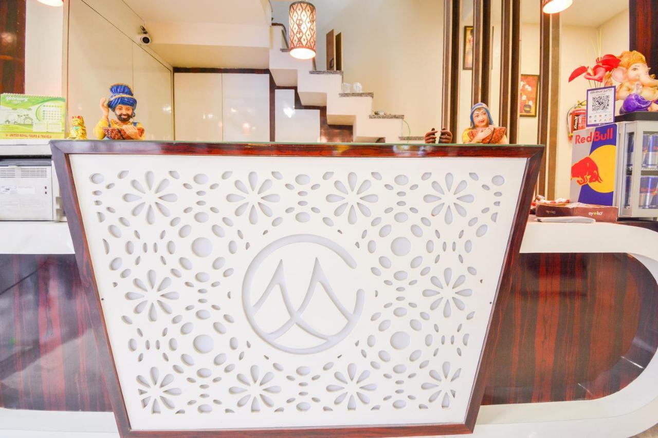 Capital O Moments Inn Amritsar Ngoại thất bức ảnh